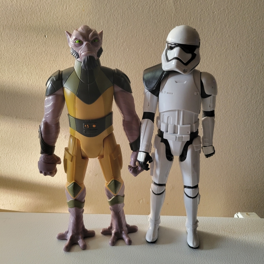 Star Wars Rebels Zeb and Stormtrooper 12 in Action Figures